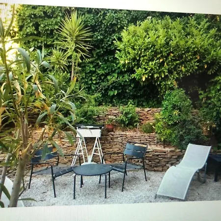 Apartman 300 M De La Avec Jardin 100m2 *