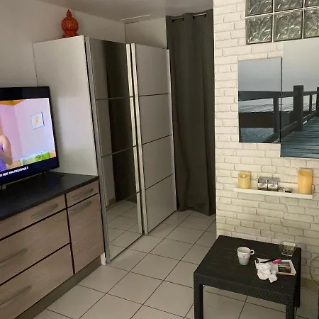 דירה 300 M De La Avec Jardin 100m2
